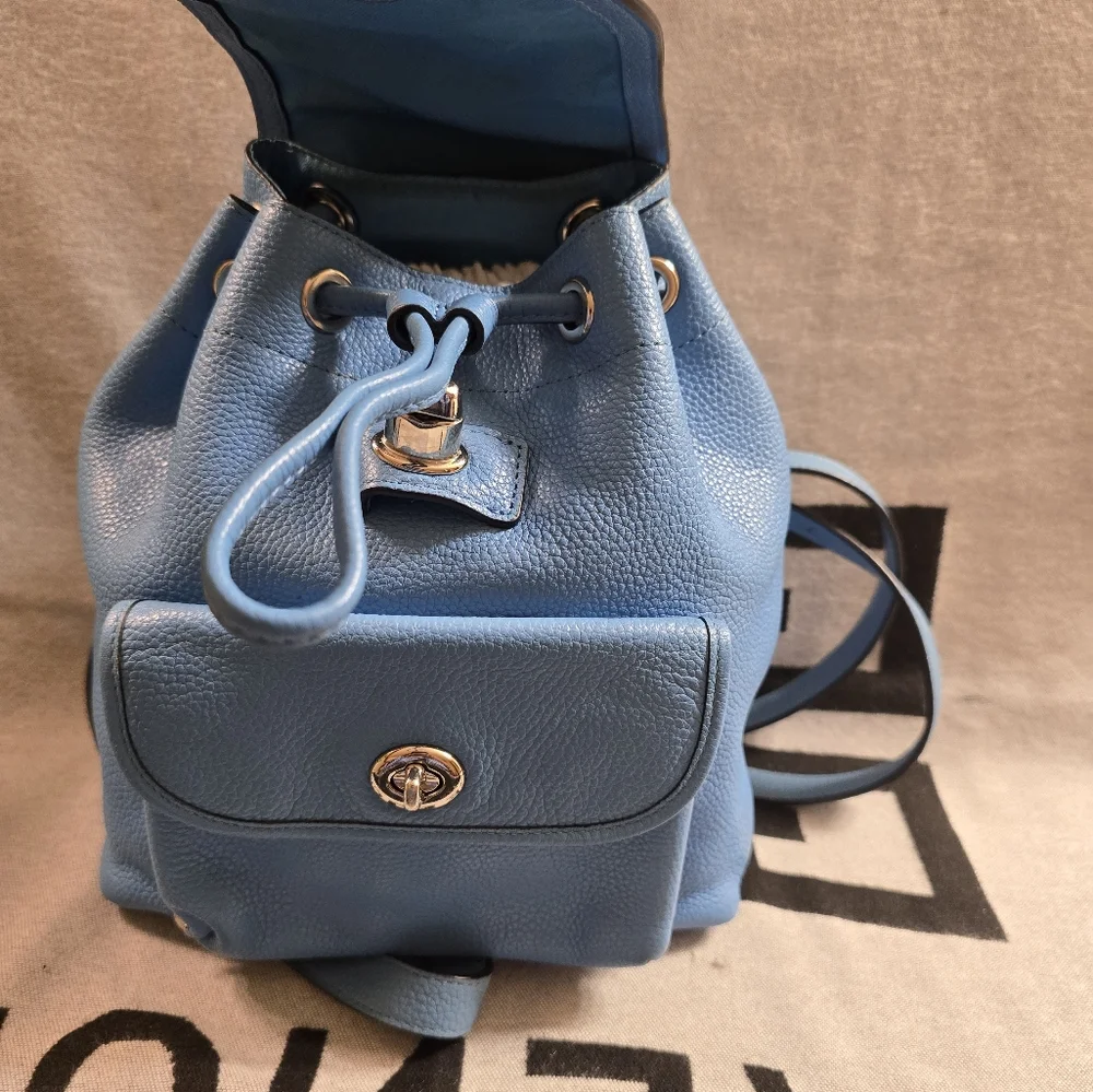 Coach Small Backpack GUC - Picture 6 of 10